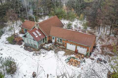 32 Milky Way Lane, Durham, ME 04222