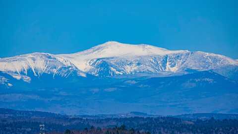39 Sky Ridge Drive, Casco, ME 04015