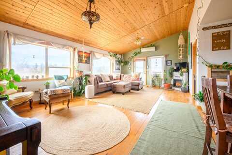 43 Baron Lane, Eureka, MT 59917