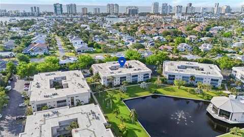 788 Park Shore, NAPLES, FL 34103