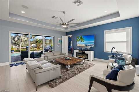 17 Willoughby, NAPLES, FL 34110