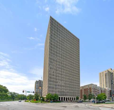 6700 S South Shore Drive, Chicago, IL 60649