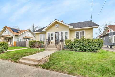 325 W 3rd Street, Sandwich, IL 60548
