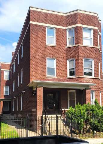 4107 N Bernard Street, Chicago, IL 60618