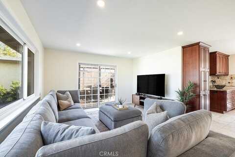 2206 Stinson Street, Simi Valley, CA 93065
