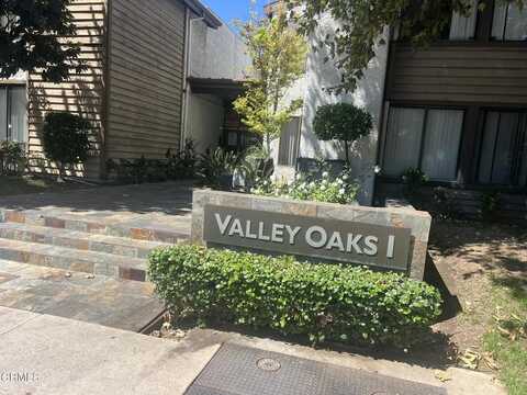 15511 Sherman Way, Van Nuys, CA 91406