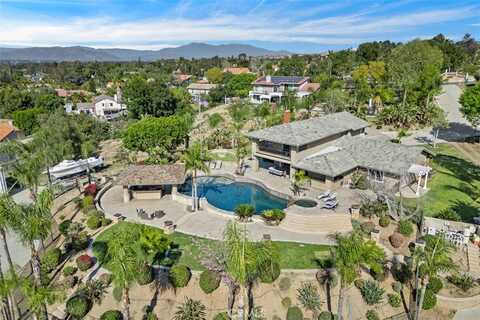 17289 Mariposa Avenue, Riverside, CA 92504