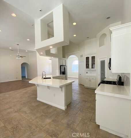 23073 Cielito Drive, Apple Valley, CA 92308