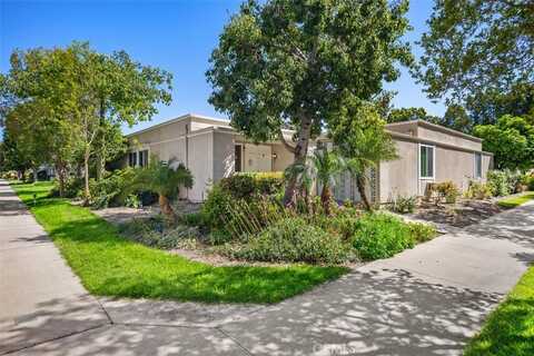 321 Avenida Carmel, Laguna Woods, CA 92637
