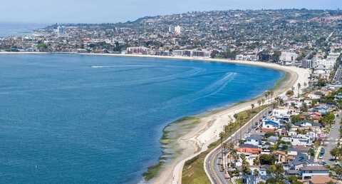 2266 Grand Avenue, San Diego, CA 92109