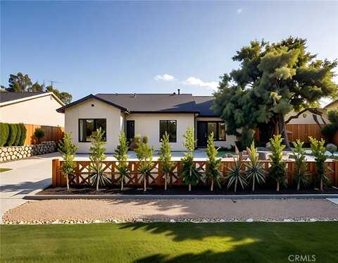 4938 Chimineas, Tarzana, CA 91356