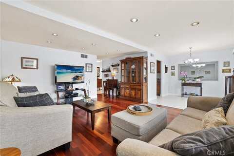 18815 Thornwood Circle, Huntington Beach, CA 92646