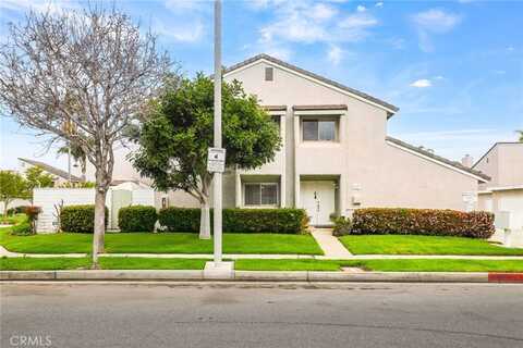 18815 Thornwood Circle, Huntington Beach, CA 92646