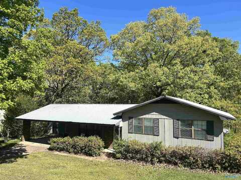 1313 Barry Road, Anniston, AL 36206