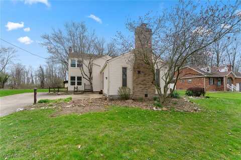 11249 Leffingwell Road, Berlin Center, OH 44401