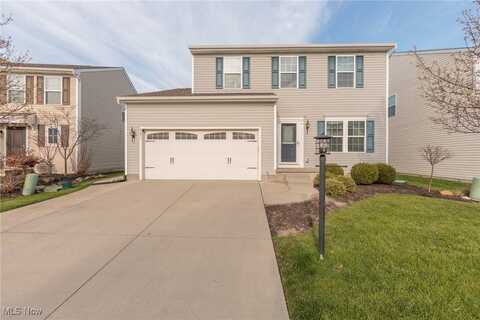 9071 Stonegate Circle, North Ridgeville, OH 44039