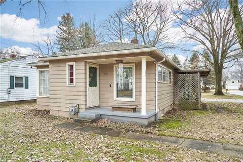 1924 Auten Drive, Akron, OH 44320