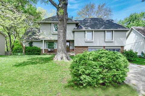 10136 Earnshaw Street, Lenexa, KS 66215