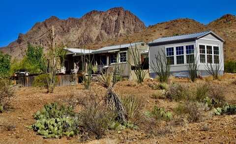 1055 Harold Wynne Road, Terlingua, TX 79852