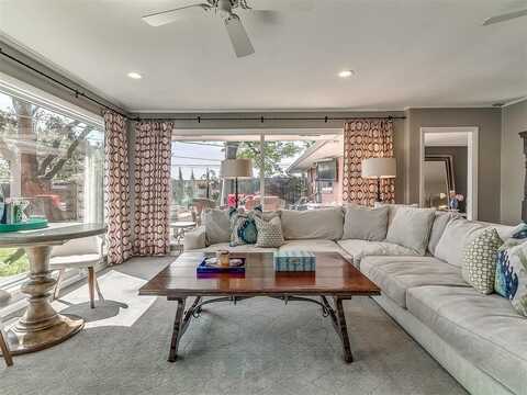 6406 Grandview Place, Oklahoma City, OK 73116