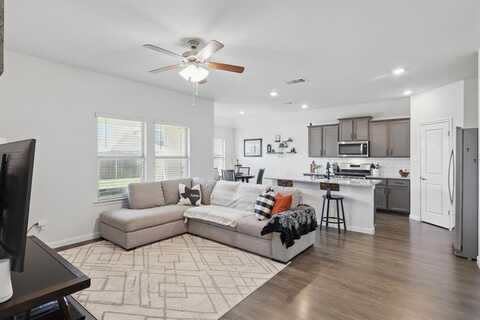 903 Saddle Club Way, Princeton, TX 75407