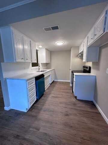 921 S Valentine Drive, Sherman, TX 75090