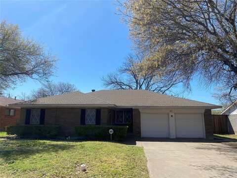 822 Sequoia Drive, Lancaster, TX 75146