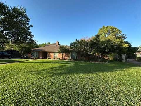 104 Greenbriar Lane, Colleyville, TX 76034