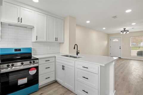 717 Lee Street, Mesquite, TX 75149
