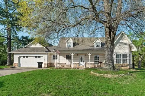 330 W Quitman Street, Emory, TX 75440