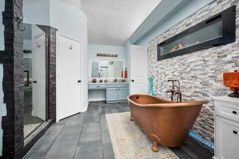5197 Zion Hill Road, Weatherford, TX 76088
