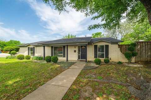 2124 Ming Drive, Edgecliff Village, TX 76134