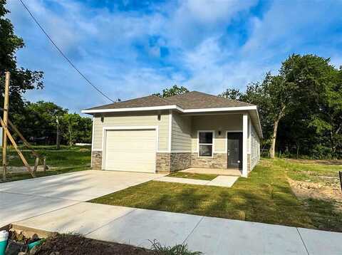 409 S Main Street, Bonham, TX 75418