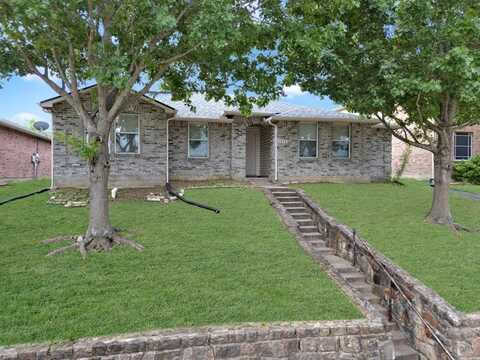 1516 Lone Star Court, Mesquite, TX 75181