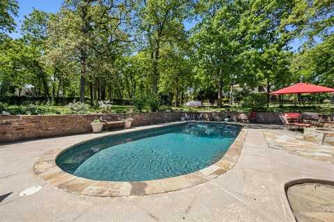 216 Eastwood Drive, Southlake, TX 76092