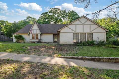 1820 Burr Oak Street, Arlington, TX 76012