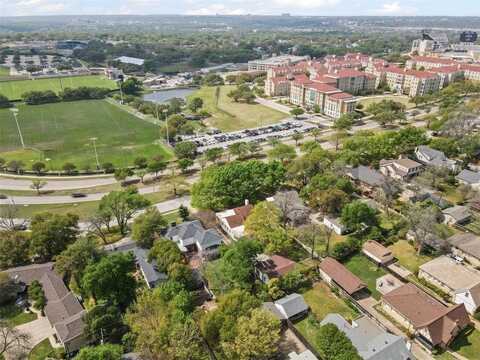 3221 Stadium Drive, Fort Worth, TX 76109