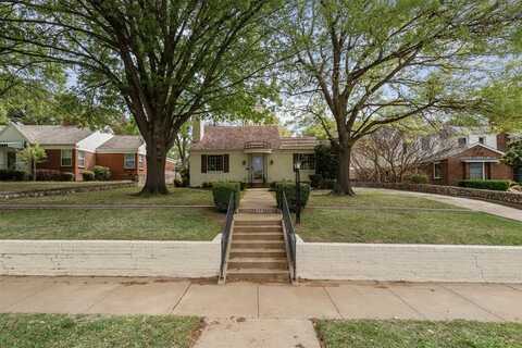 3221 Stadium Drive, Fort Worth, TX 76109