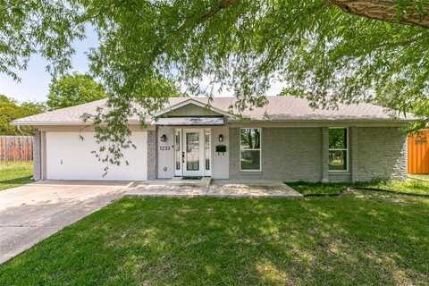 1233 Larkspur Drive, Richardson, TX 75081