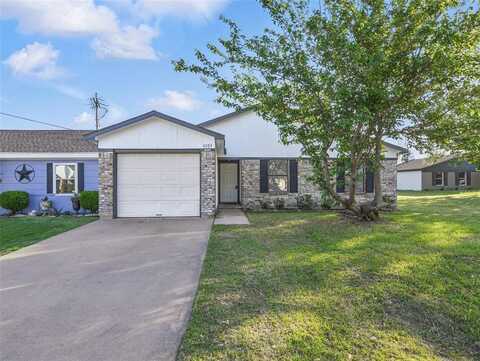 11103 Golden Triangle Circle, Fort Worth, TX 76244