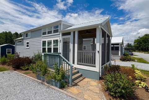 57 Breezy Meadow Lane, Flat Rock, NC 28731