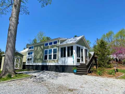 48 Empire Lane, Flat Rock, NC 28731