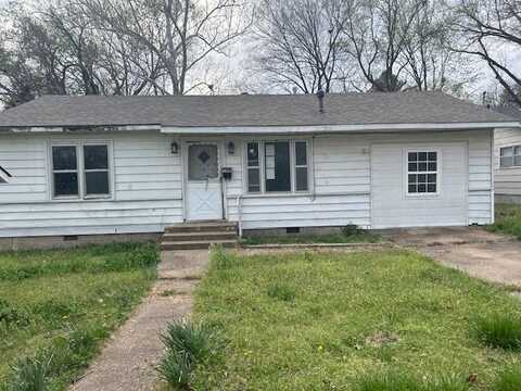 1104 S. State Ave., Tahlequah, OK 74464