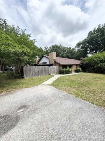 9345 Chisholm Rd, Pensacola, FL 32514