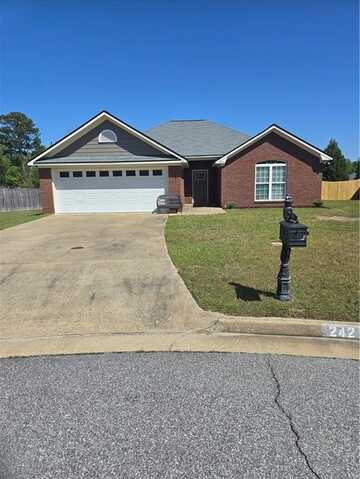 242 Lee Road 2137, Phenix City, AL 36870