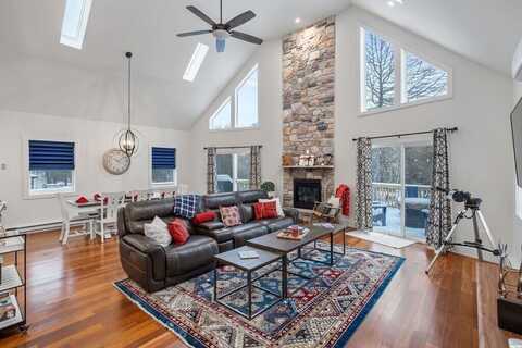 22 Petrarch Trail, Albrightsville, PA 18210
