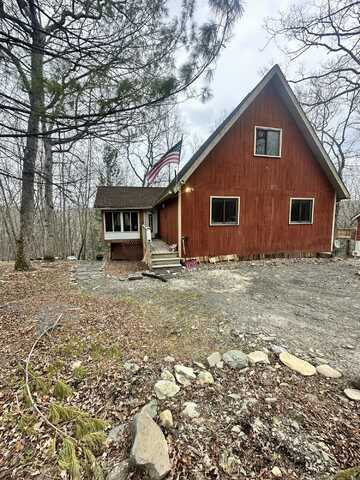 5936 Decker Road, Bushkill, PA 18324