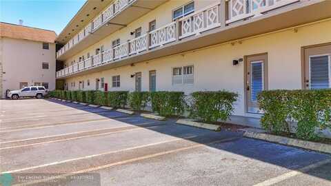 4700 NW 35th St, Lauderdale Lakes, FL 33319