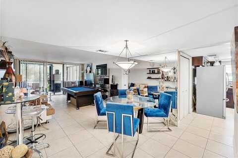 16200 Golf Club Rd, Weston, FL 33326