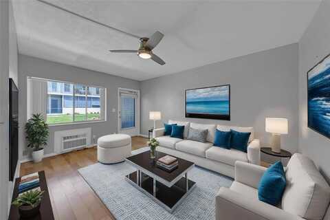 11 SW 4th Ave, Boca Raton, FL 33432